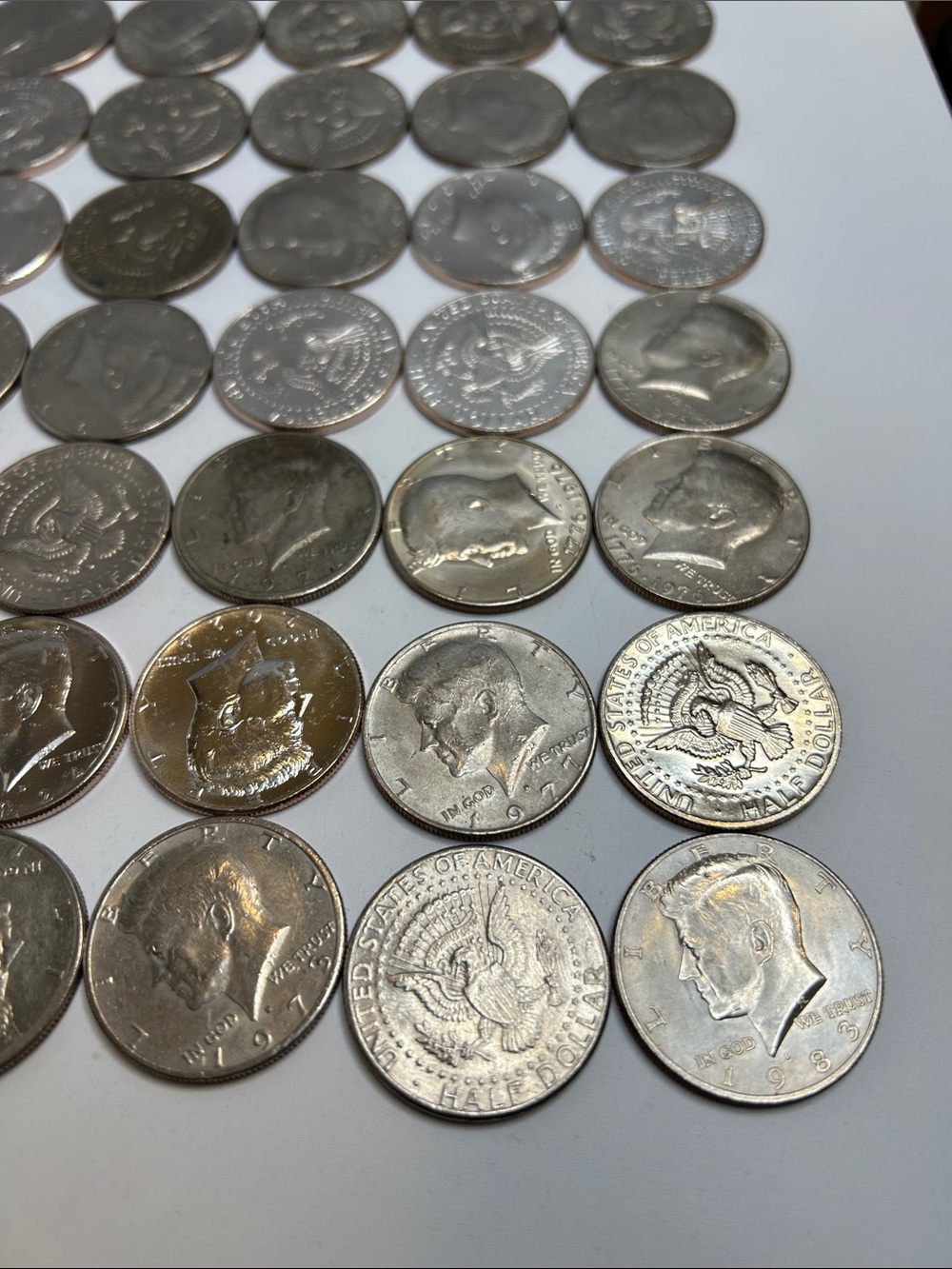 Large Estate Sale Kennedy Half Dollars Coin Lot Face Value $44 Coin Collection - Picture 4 of 7